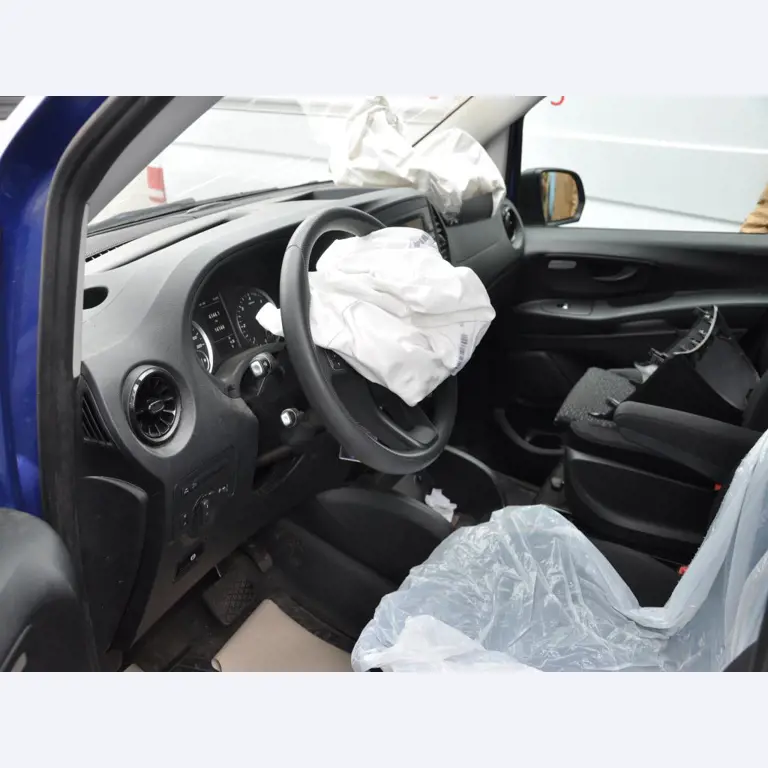 div. Kantineneinrichtung sowie Werkstattzubehör aus dem Hafenumfeld-12