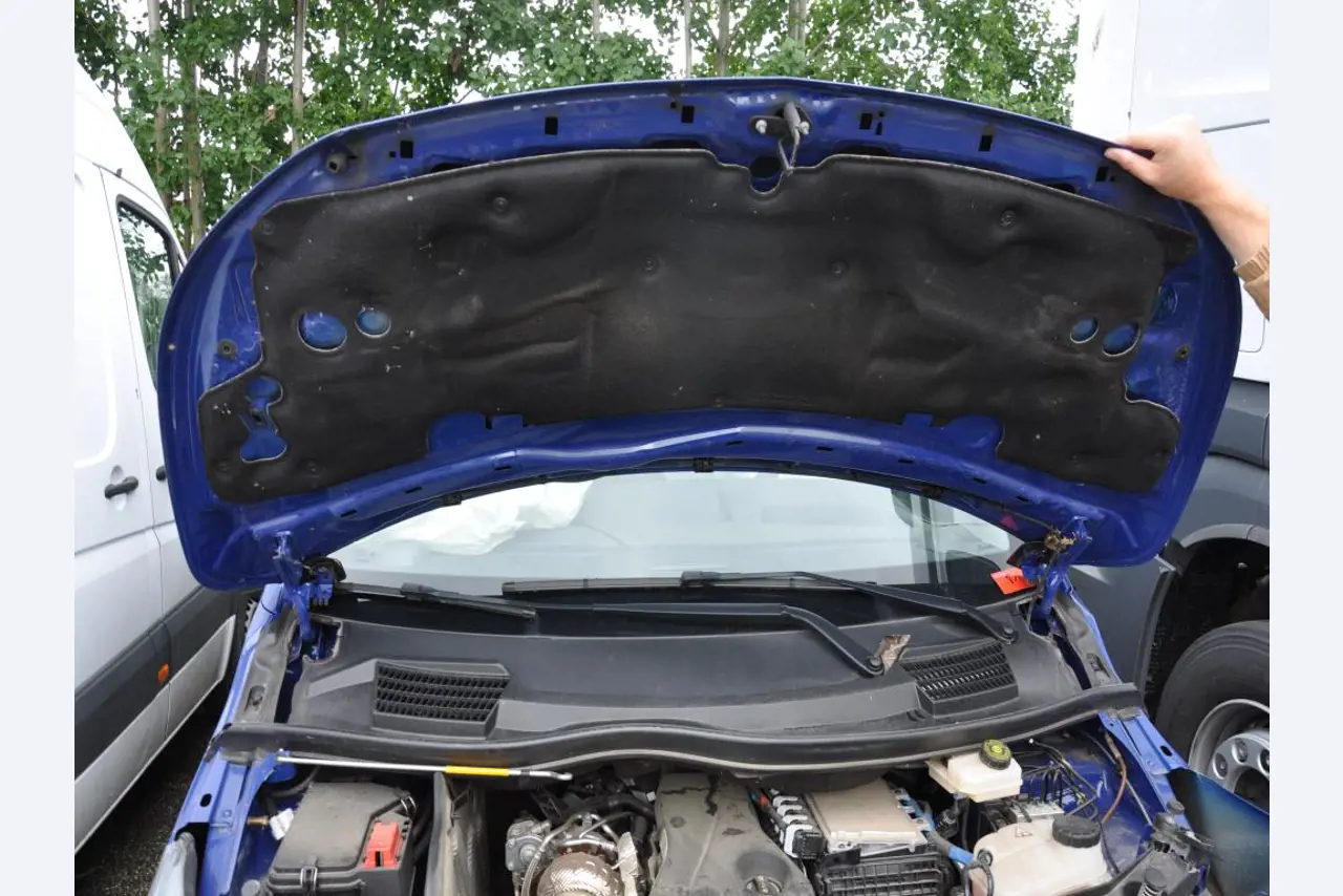 div. Kantineneinrichtung sowie Werkstattzubehör aus dem Hafenumfeld-19