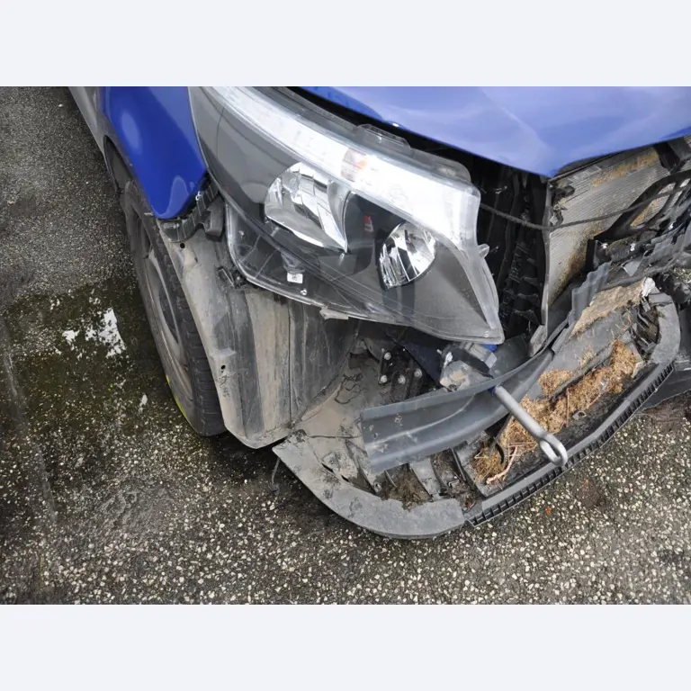 div. Kantineneinrichtung sowie Werkstattzubehör aus dem Hafenumfeld-21