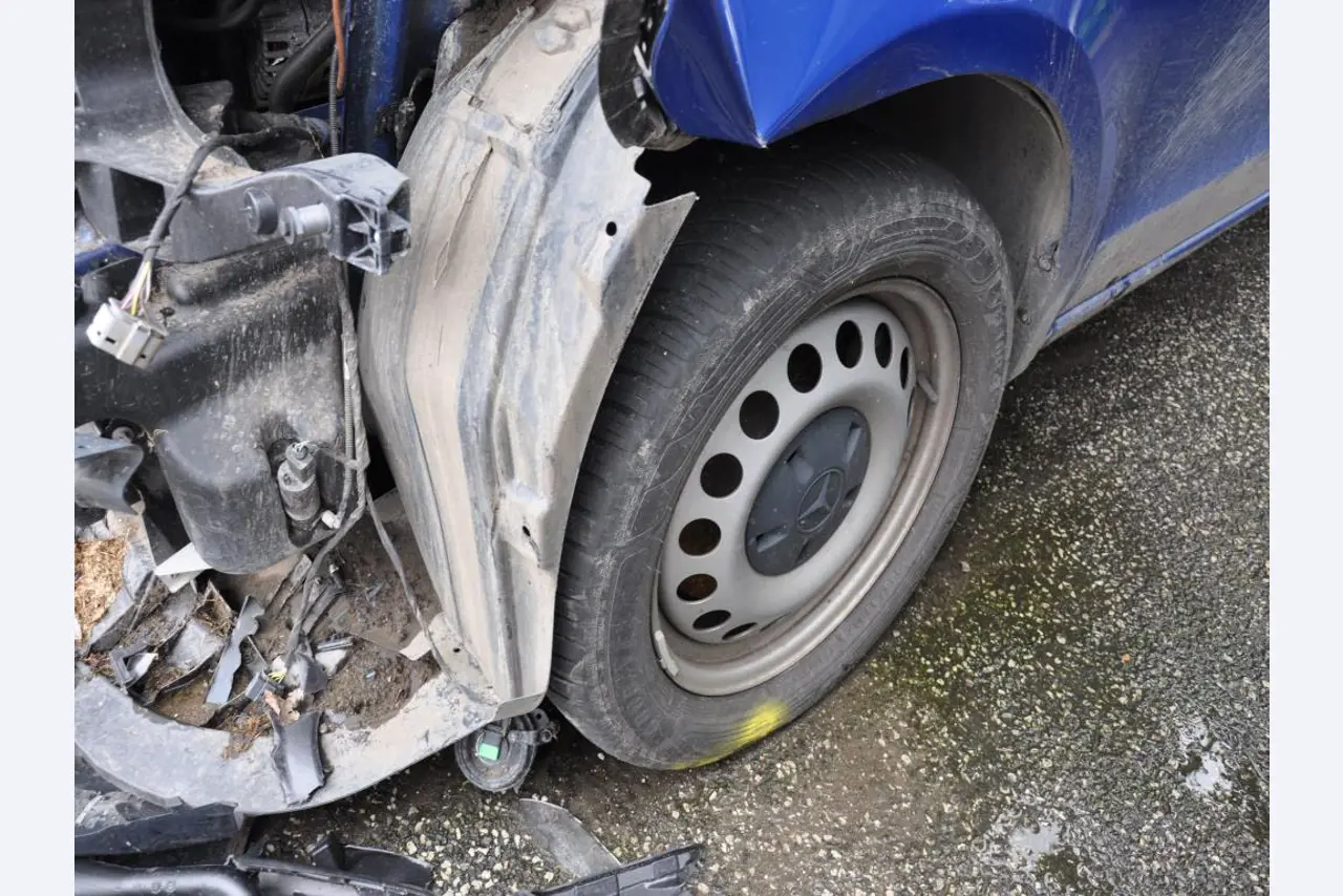 div. Kantineneinrichtung sowie Werkstattzubehör aus dem Hafenumfeld-23