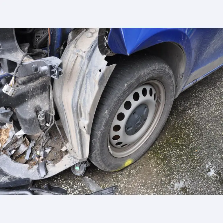 div. Kantineneinrichtung sowie Werkstattzubehör aus dem Hafenumfeld-23