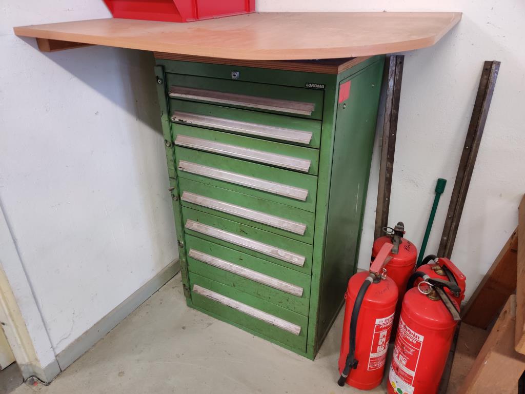 Equipos de taller y fontanería de la zona portuaria-2