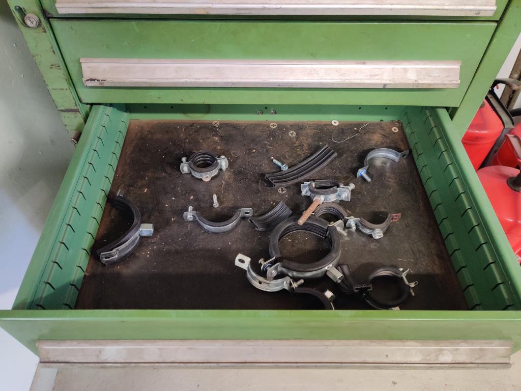 Equipos de taller y fontanería de la zona portuaria-8