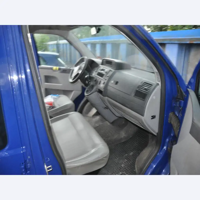 div. équipement de cantine ainsi que des accessoires d'atelier provenant de l'environnement portuaire-11