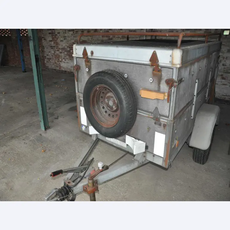 Equipos de taller y fontanería de la zona portuaria-4