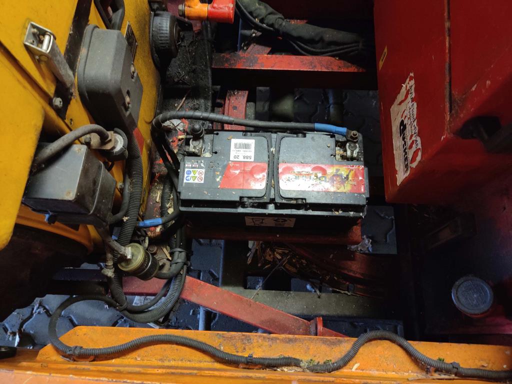 div. Kantineneinrichtung sowie Werkstattzubehör aus dem Hafenumfeld-10