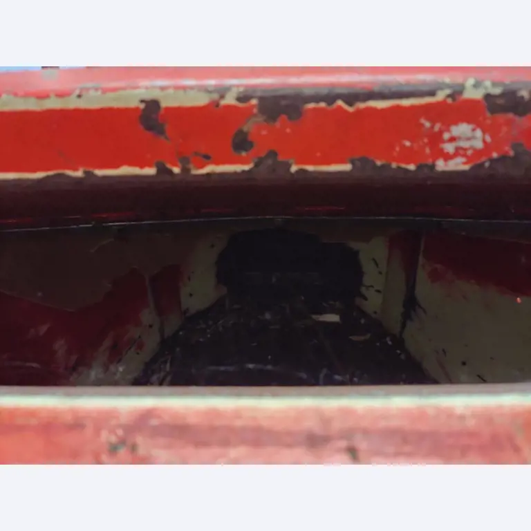 Različna oprema za menze in delavnice z območja pristanišča-15