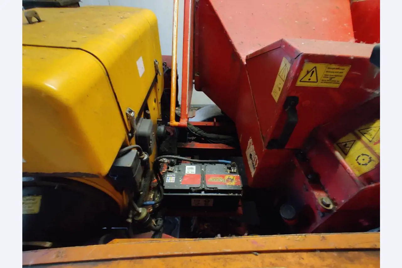 Werkplaats/benodigdheden voor loodgieterswerk uit het havengebied-5