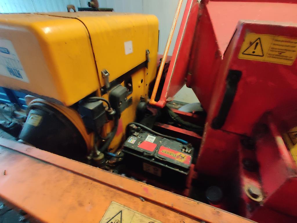 div. Kantineneinrichtung sowie Werkstattzubehör aus dem Hafenumfeld-8