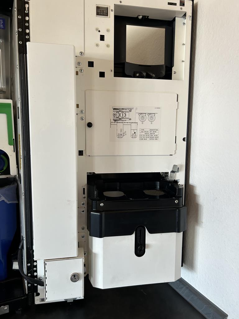 Werkstatt/ Klempnereinrichtung aus dem Hafenumfeld-2