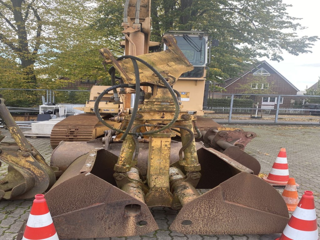 div. Kantineneinrichtung sowie Werkstattzubehör aus dem Hafenumfeld-3