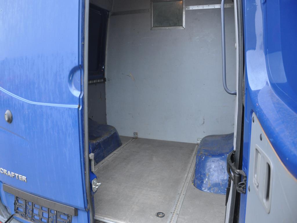 Dobrze utrzymane maszyny do obróbki drewna, systemy odciągowe i narzędzia ręczne w warsztacie/porcie drzewnym-16