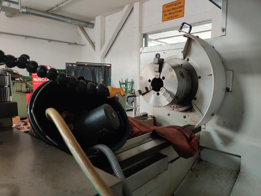 Equipos de taller y fontanería de la zona portuaria-8