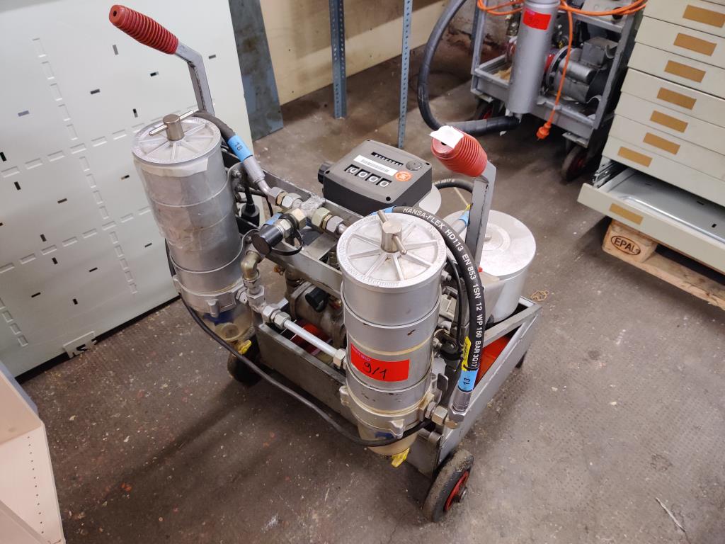 div. Kantineneinrichtung sowie Werkstattzubehör aus dem Hafenumfeld-2