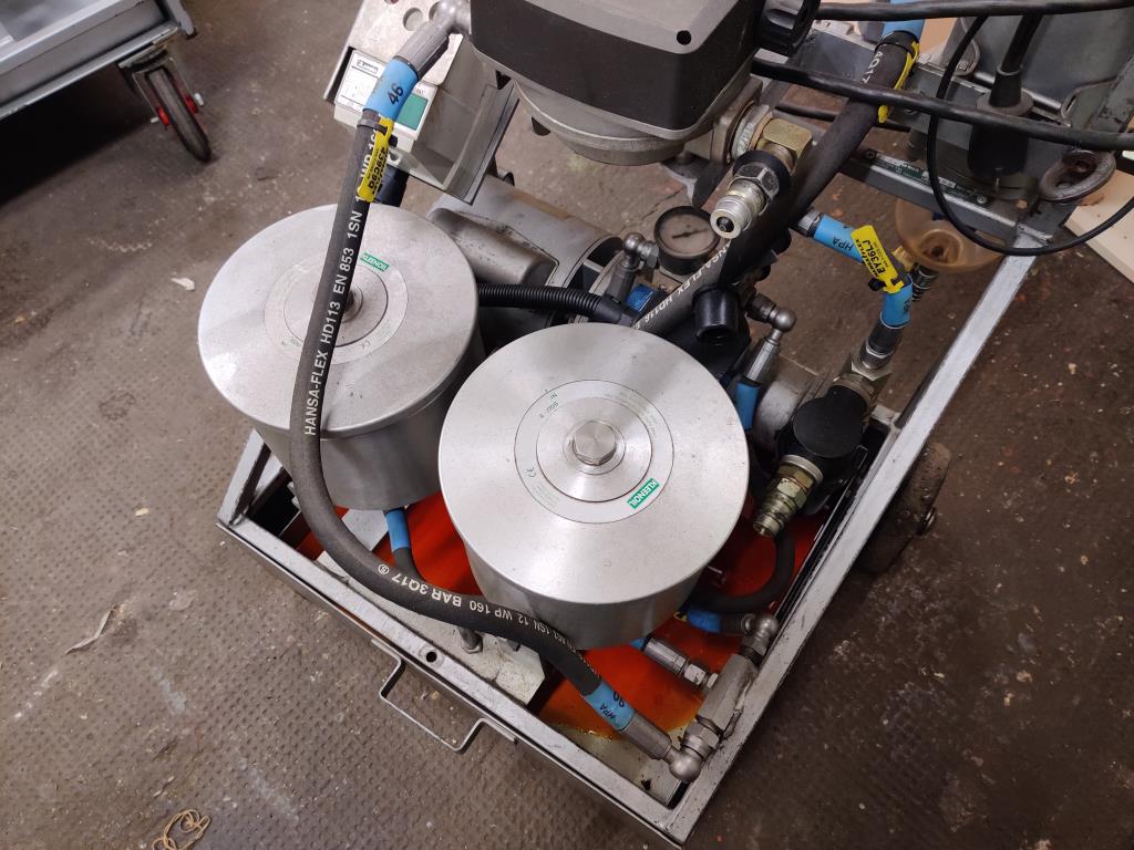 div. Kantineneinrichtung sowie Werkstattzubehör aus dem Hafenumfeld-5