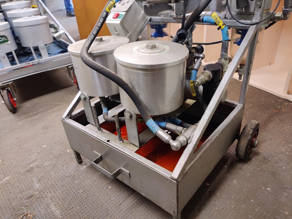 div. Kantineneinrichtung sowie Werkstattzubehör aus dem Hafenumfeld-8