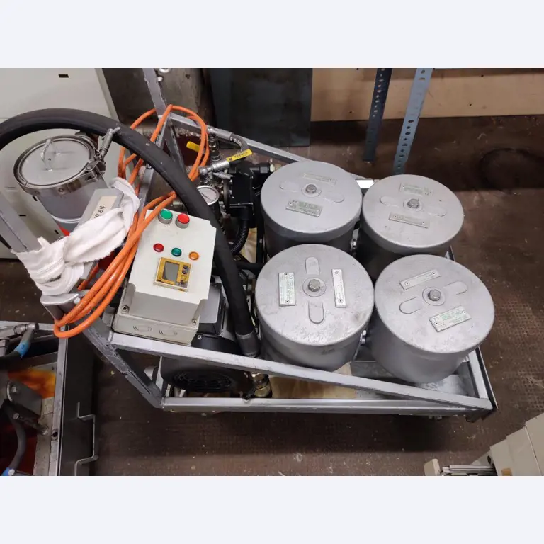 div. Kantineneinrichtung sowie Werkstattzubehör aus dem Hafenumfeld-2