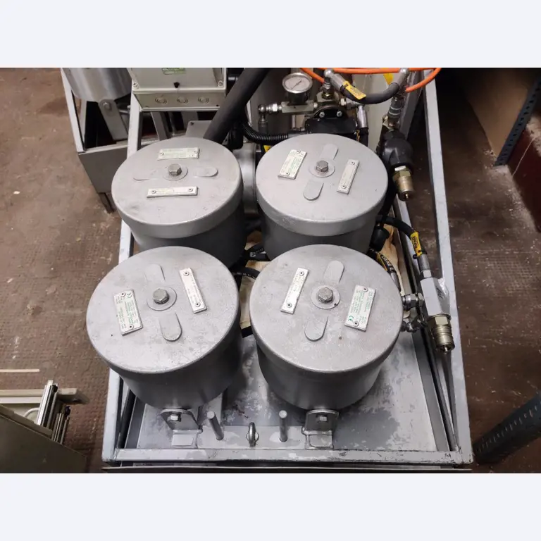 div. Kantineneinrichtung sowie Werkstattzubehör aus dem Hafenumfeld-3