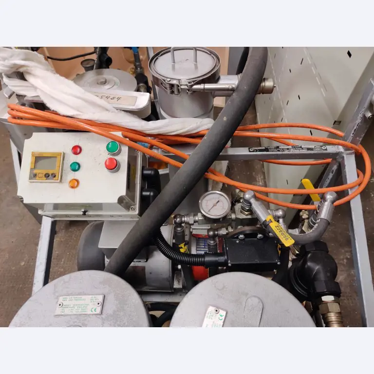 div. Kantineneinrichtung sowie Werkstattzubehör aus dem Hafenumfeld-4