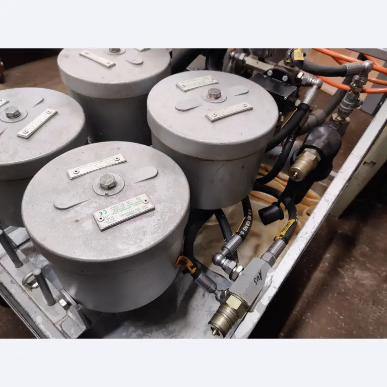 div. Kantineneinrichtung sowie Werkstattzubehör aus dem Hafenumfeld-5