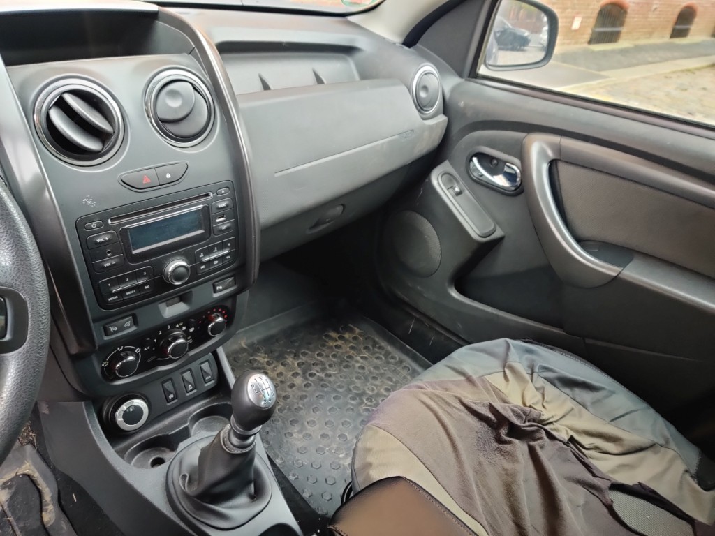 div. Kantineneinrichtung sowie Werkstattzubehör aus dem Hafenumfeld-15