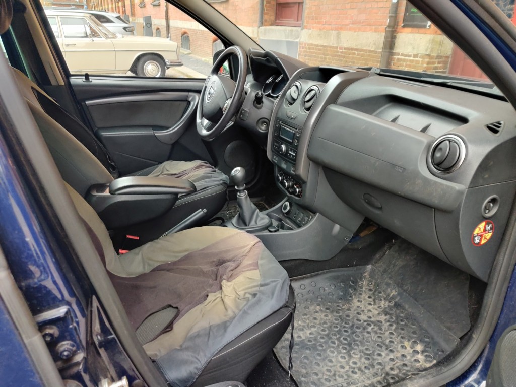 div. Kantineneinrichtung sowie Werkstattzubehör aus dem Hafenumfeld-16