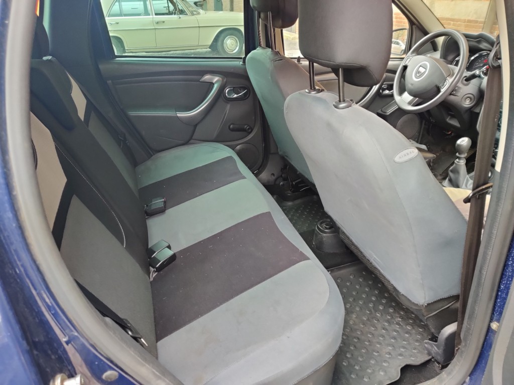 div. Kantineneinrichtung sowie Werkstattzubehör aus dem Hafenumfeld-17