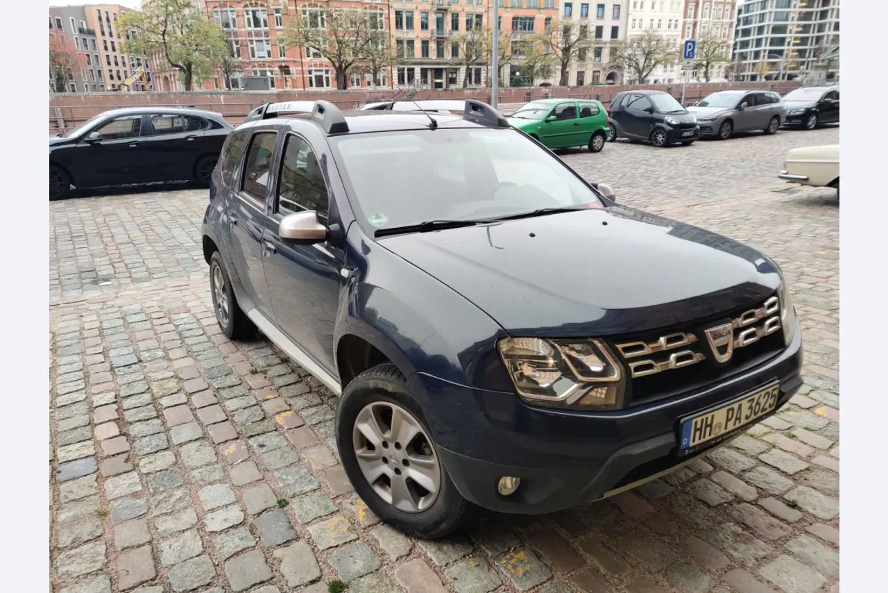 Equipos de taller y fontanería de la zona portuaria-3