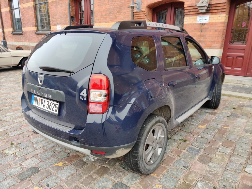 Equipos de taller y fontanería de la zona portuaria-5