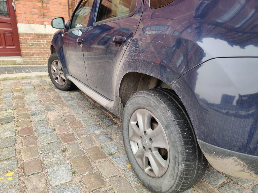 div. Kantineneinrichtung sowie Werkstattzubehör aus dem Hafenumfeld-8