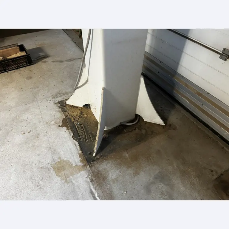 various canteen equipment and workshop accessories from the port area-5