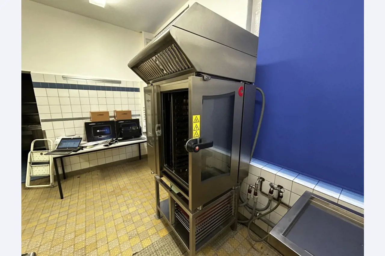 various canteen equipment and workshop accessories from the port area-9