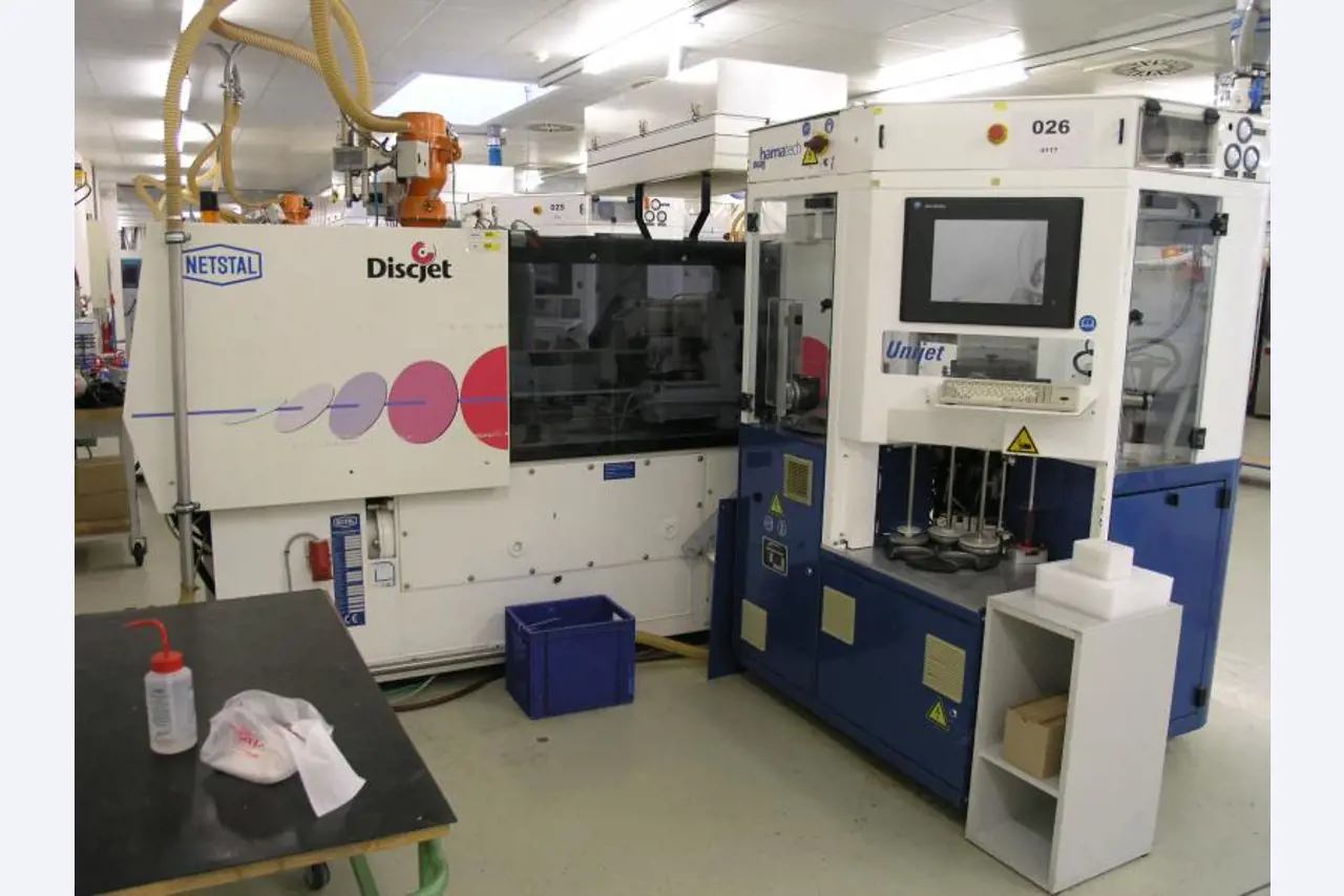 Sociedad de gestión de activos<br>DVD Dassow GmbH-1