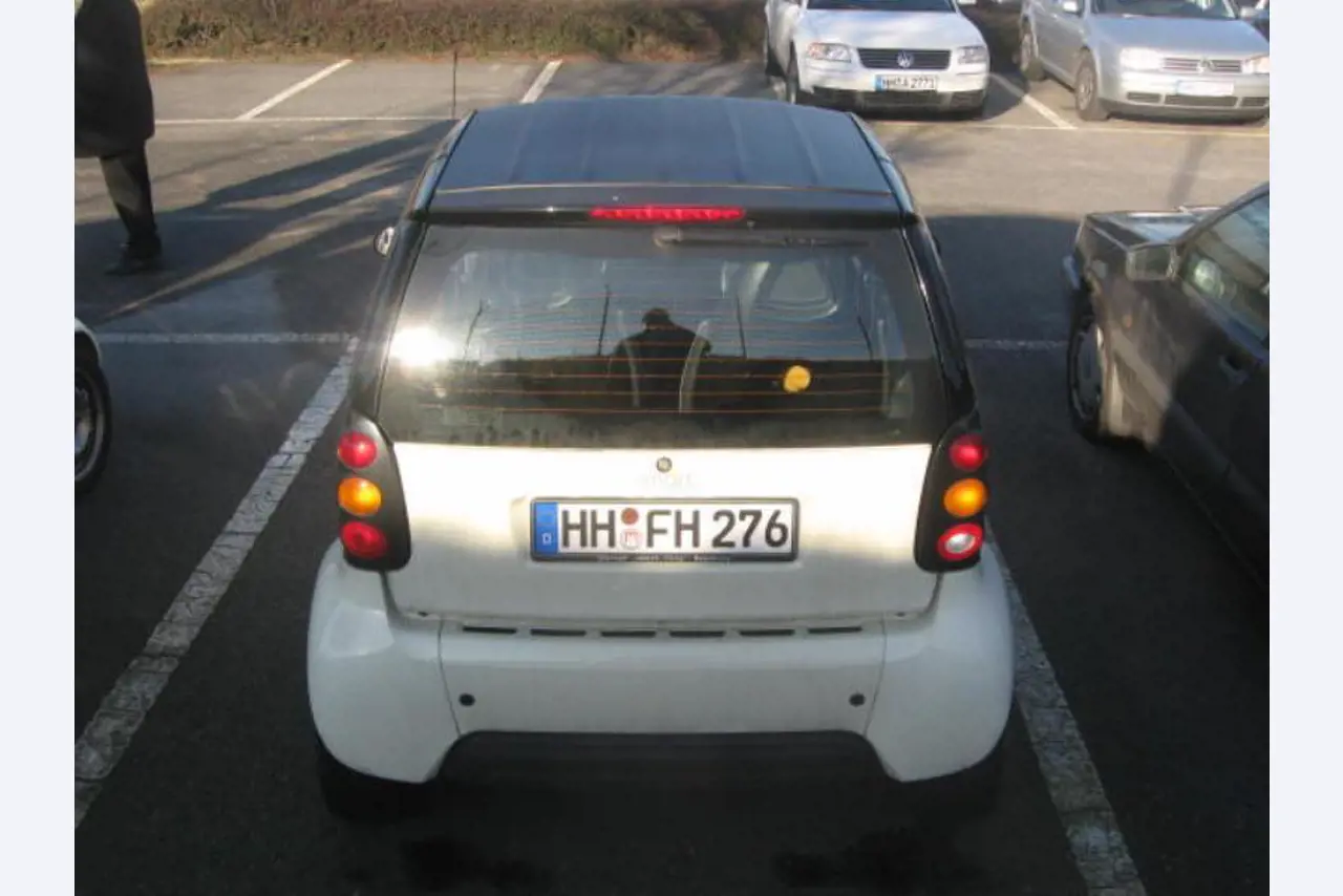 Dobro vzdrževana, odvečna gostinska oprema in pohištvo-4