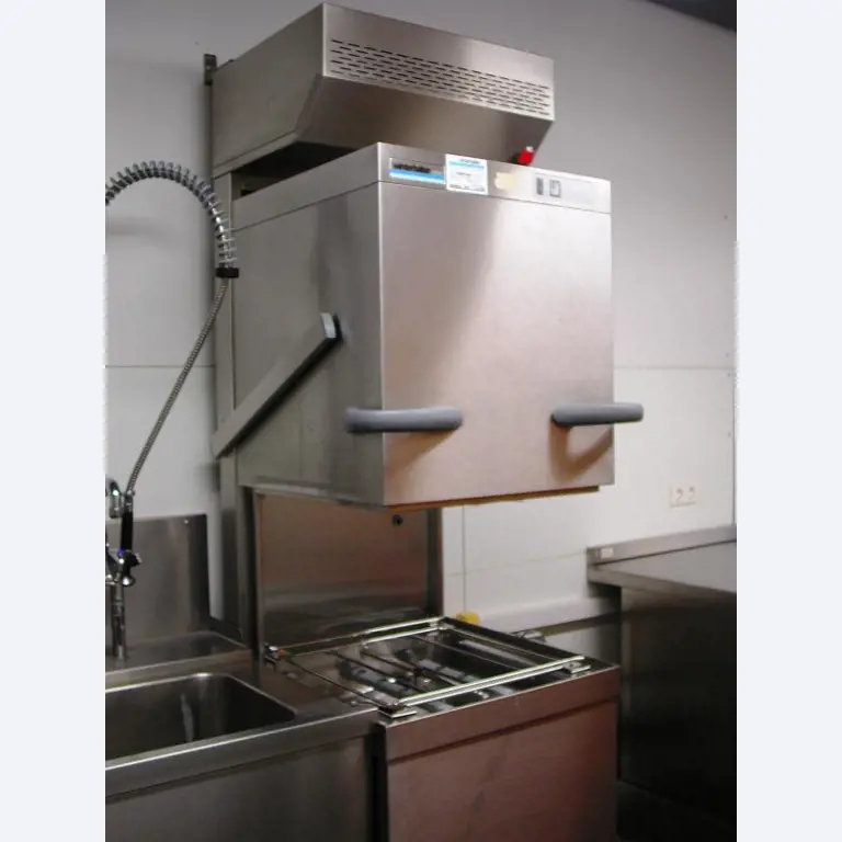 well maintained surplus catering equipment and technique-1