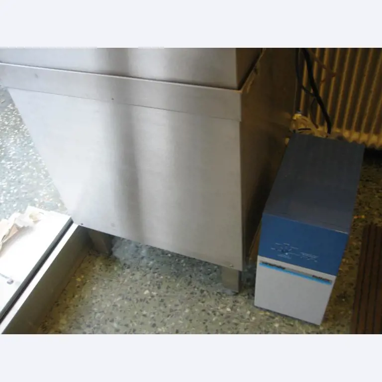 well maintained surplus catering equipment and technique-4