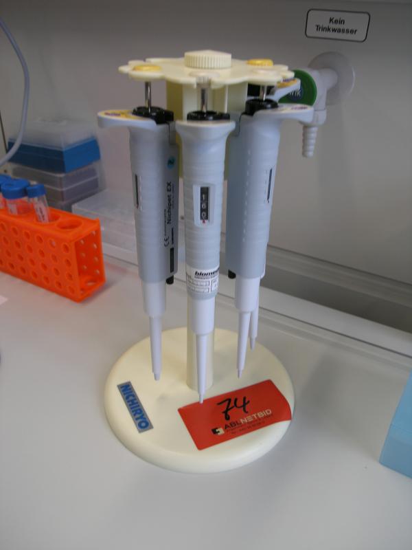 labortechnische Gerätschaften -40