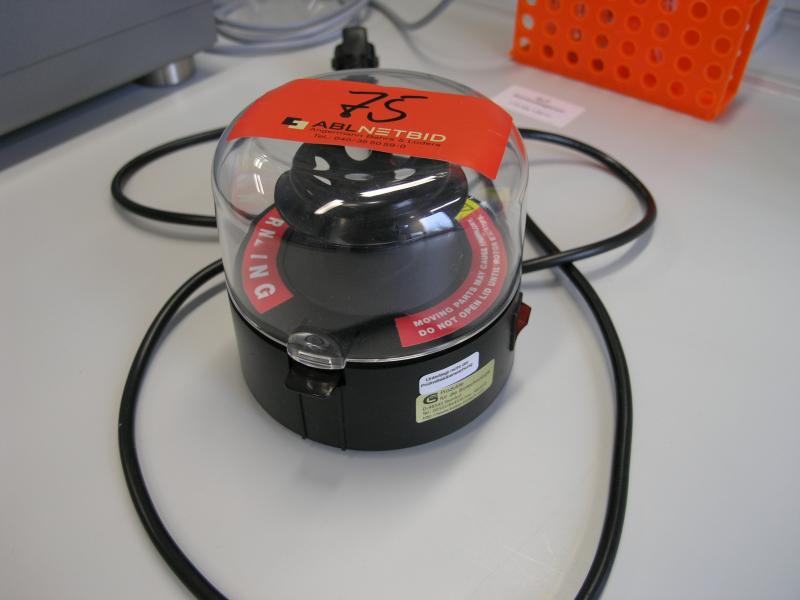 labortechnische Gerätschaften -41