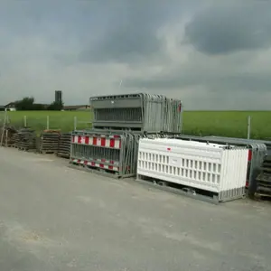 ca. 24 Schrankenzaun-Transportgestelle Müller & Baum u.a.