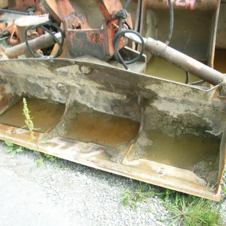 Grabenräumschaufel Aalener Baumaschinen