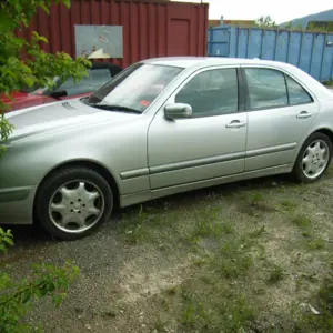PKW DaimlerChrysler E 430