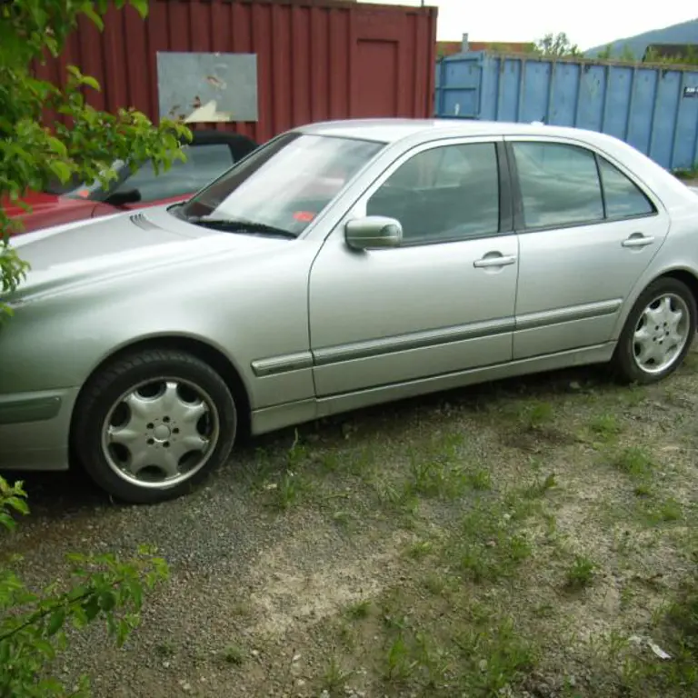 PKW DaimlerChrysler E 430