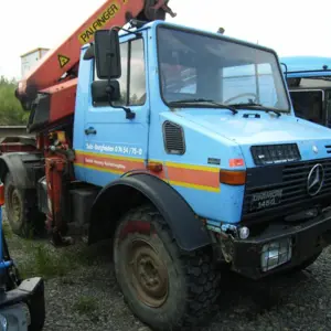 LKW Mercedes-Benz Unimog 427/11