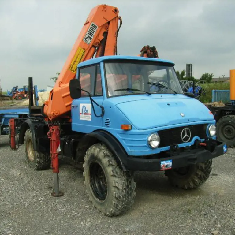 LKW Mercedes Benz Unimog 426