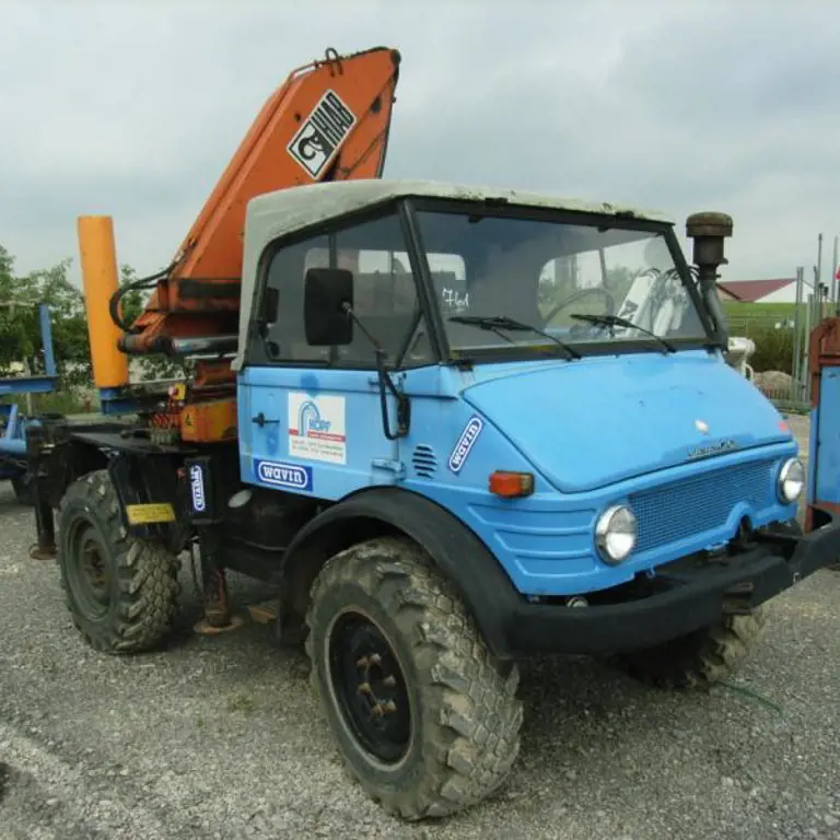 LKW Mercedes Benz Unimog U 900/406