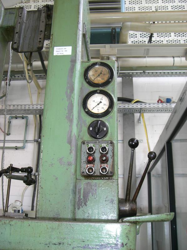 Mannigfaltige Pakete an Werkzeugen/ Werkzeughalter-4