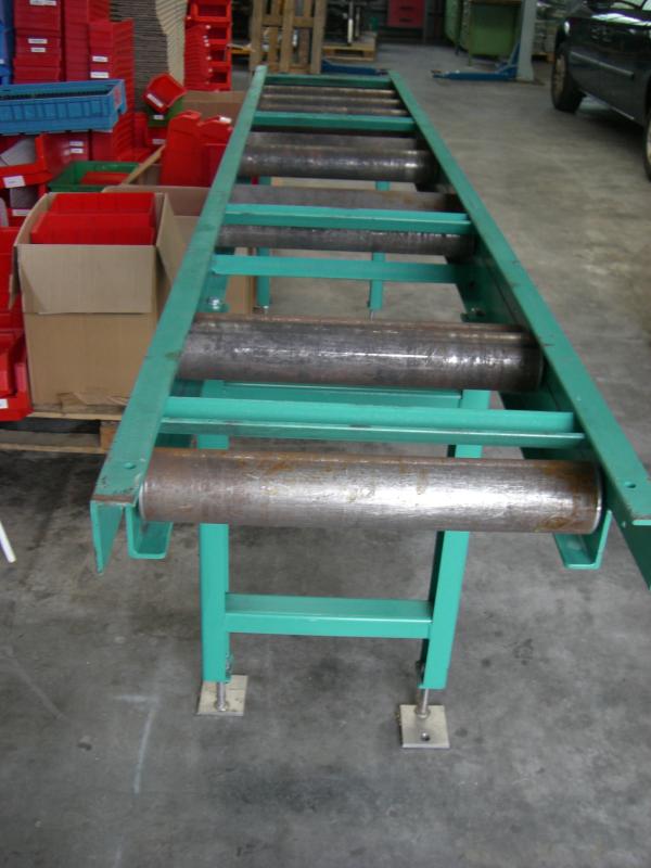 Cylindrical grinding machines + bar feeders and various drilling and turning holders
-2