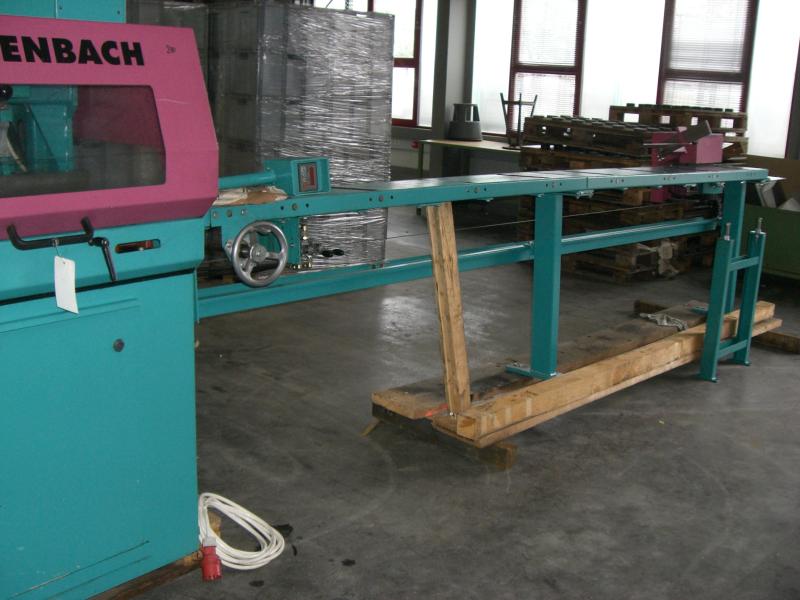 Cylindrical grinding machines + bar feeders and various drilling and turning holders
-3