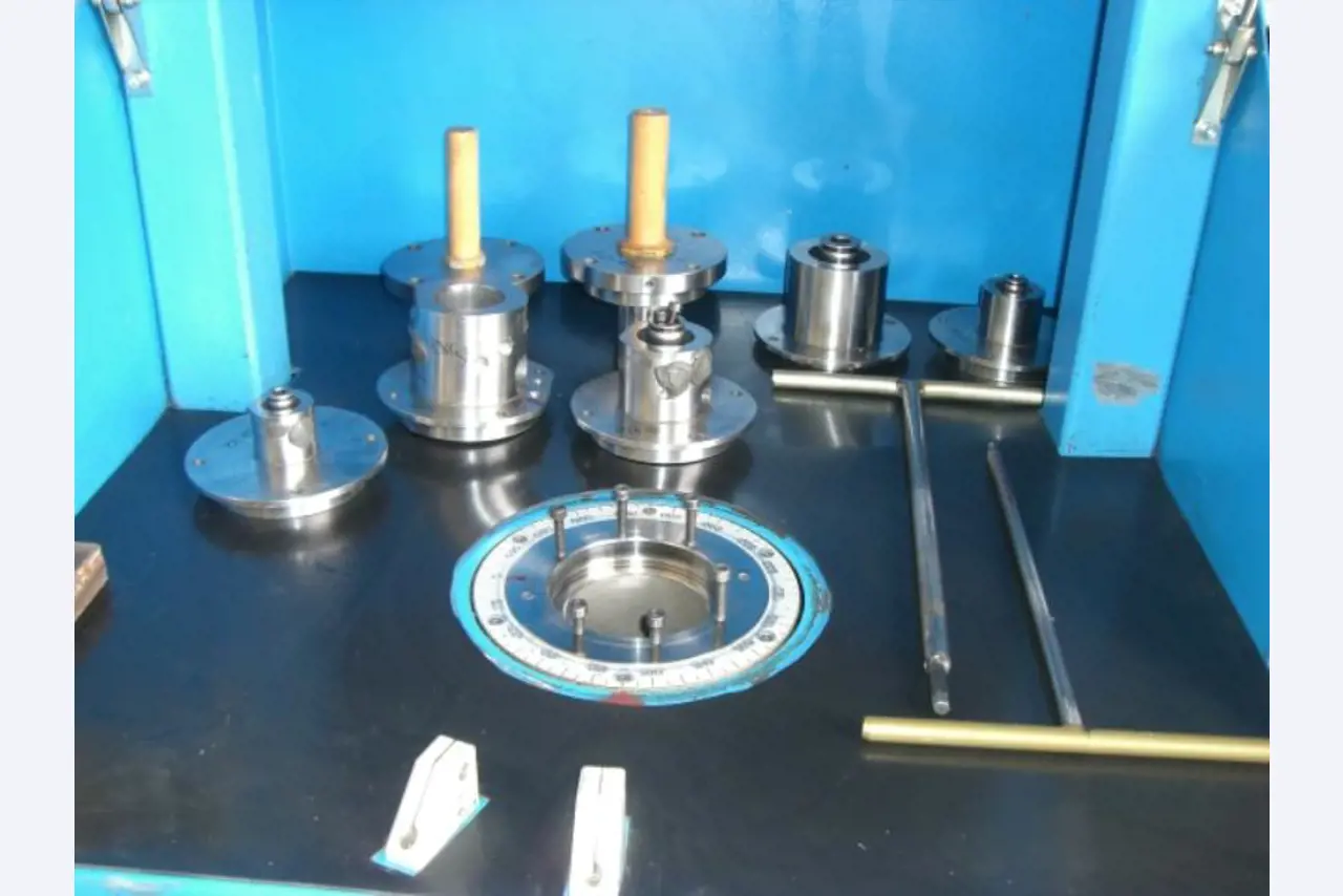 well-maintained CNC - grinding machines-3