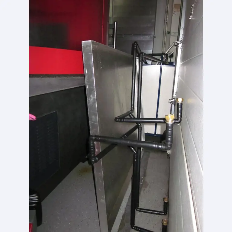 Cylindrical grinding machines + bar feeders and various drilling and turning holders
-4